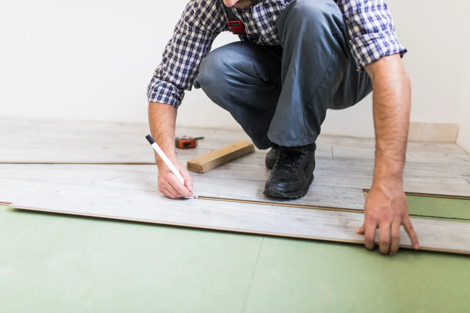 Toronto Handyman for Flooring Repairs and Maintenance